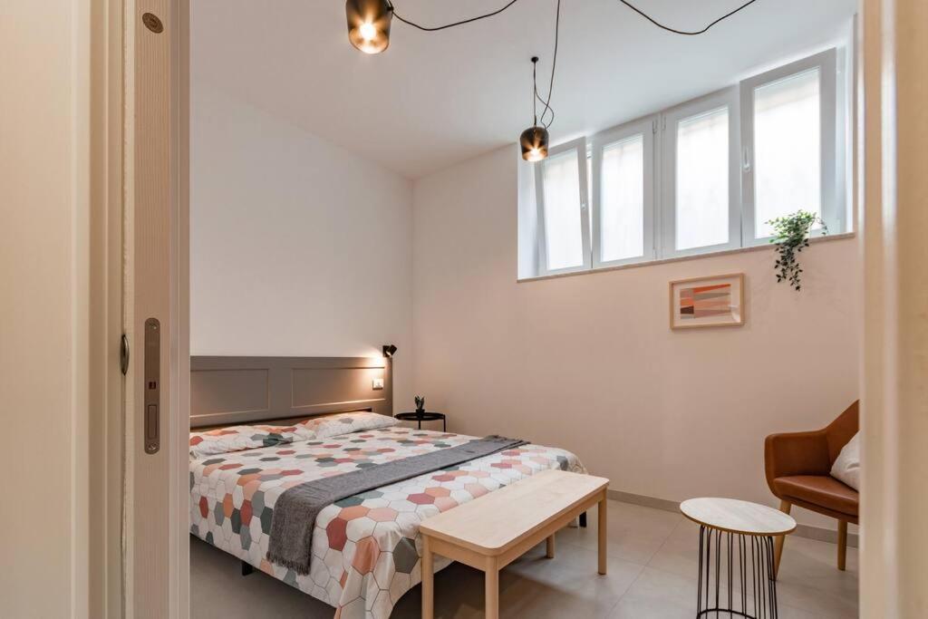 Champagne Loft Apartment