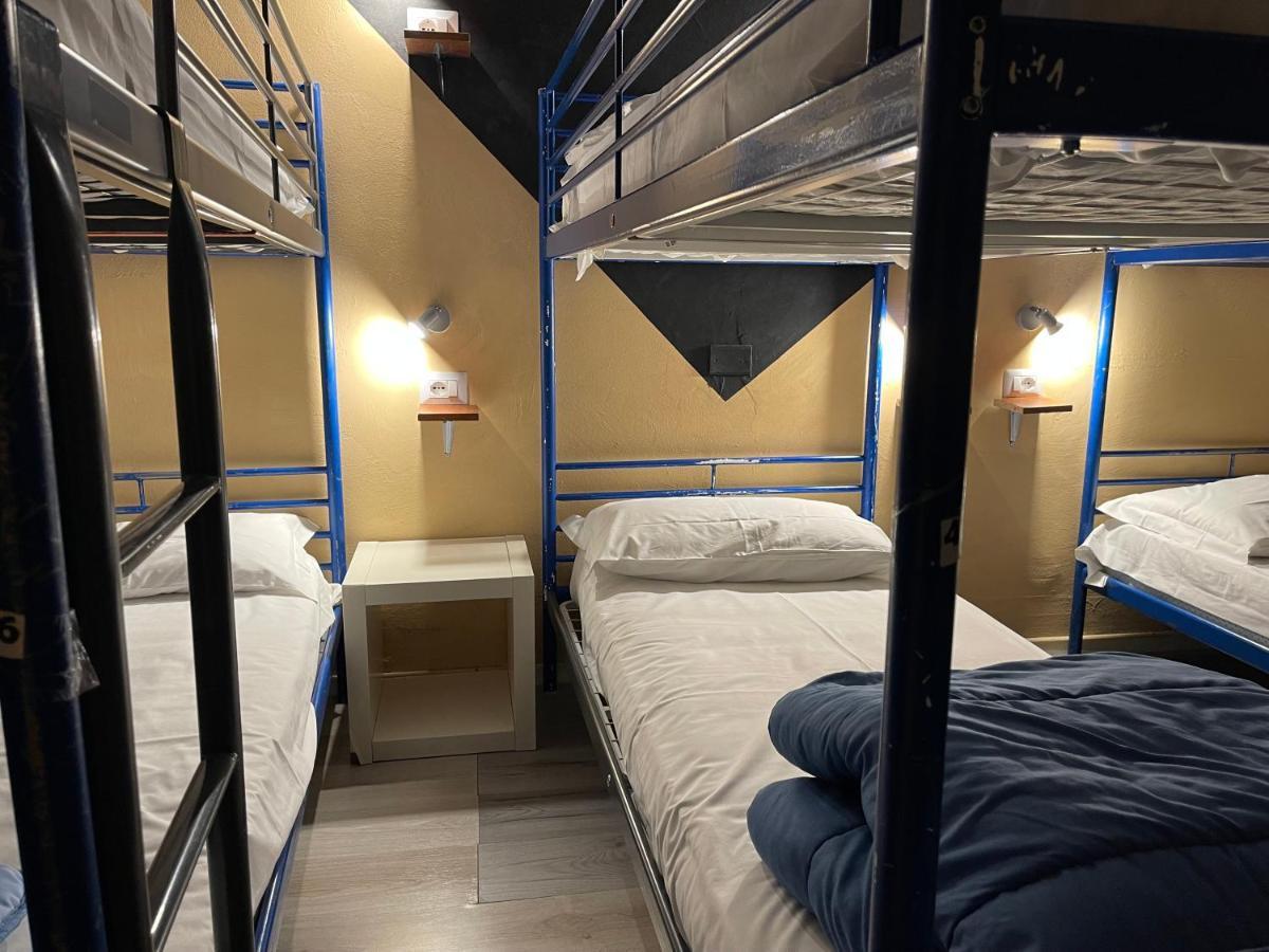 Hostel Old *