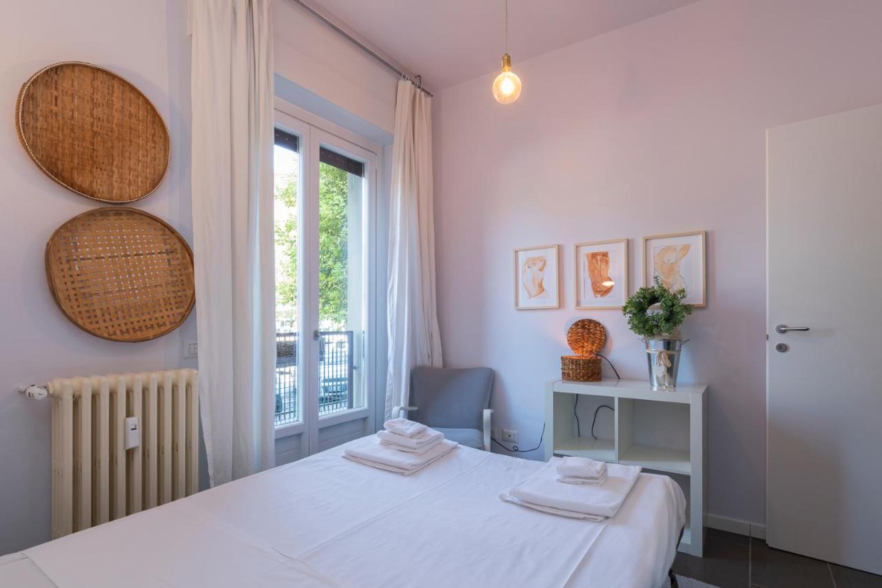 Renovated Flat Medeghino 24 Apartment