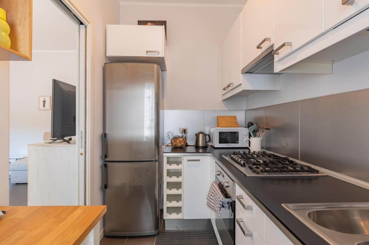 Apartment Renovated Flat Medeghino 24 *