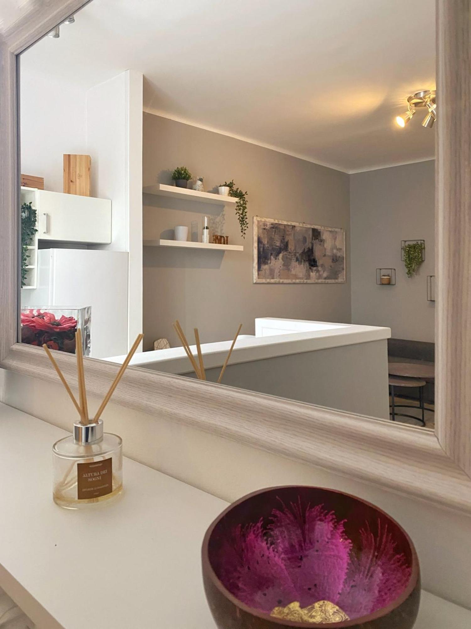 Chic Design Flat In Piero Della Francesca Apartment *