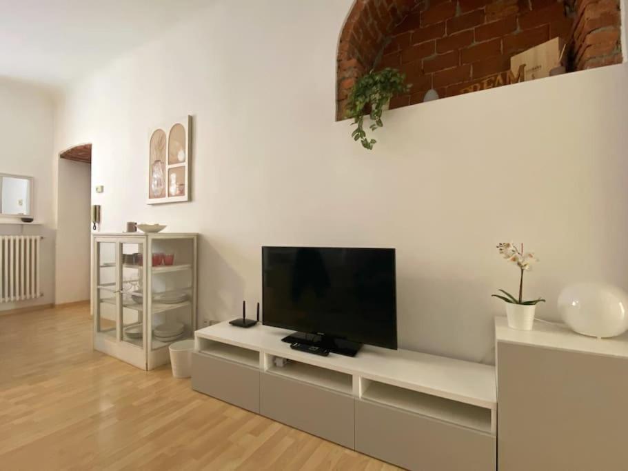 Chic Design Flat In Piero Della Francesca Milan