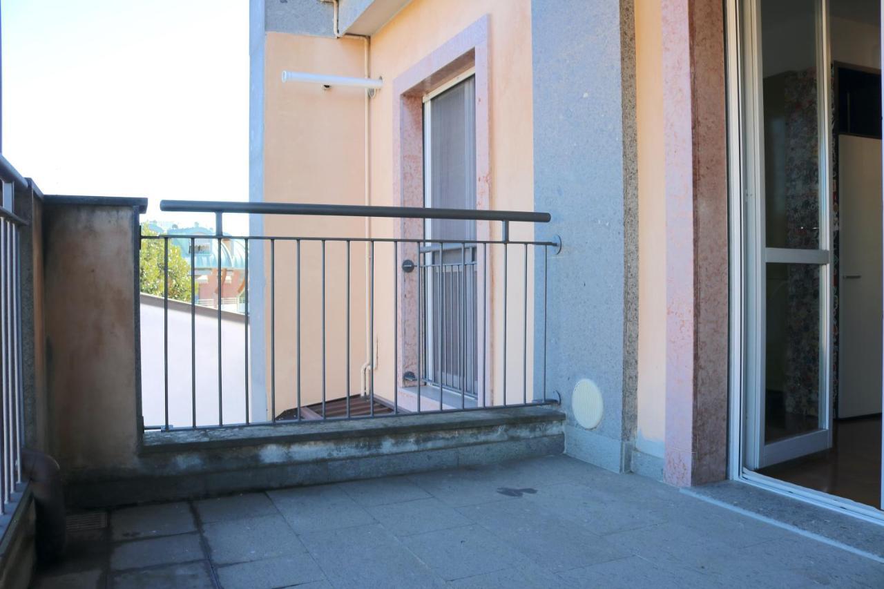Happy Flat With Terrace