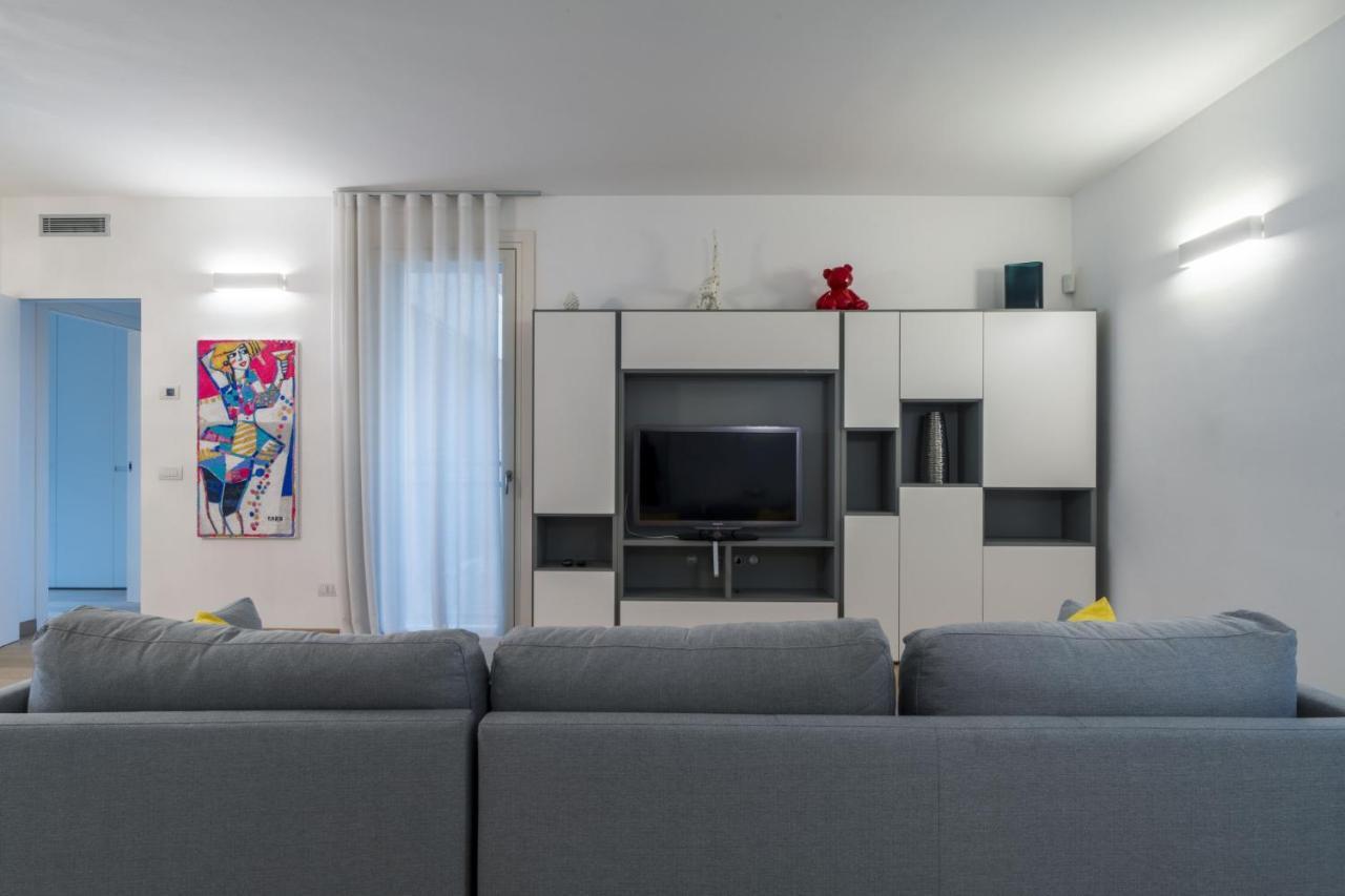 Easylife - Moderno Ed Elegante Trilocale In Corso Garibaldi Apartment