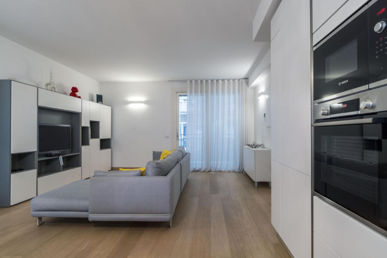 Apartment Easylife - Moderno Ed Elegante Trilocale In Corso Garibaldi *