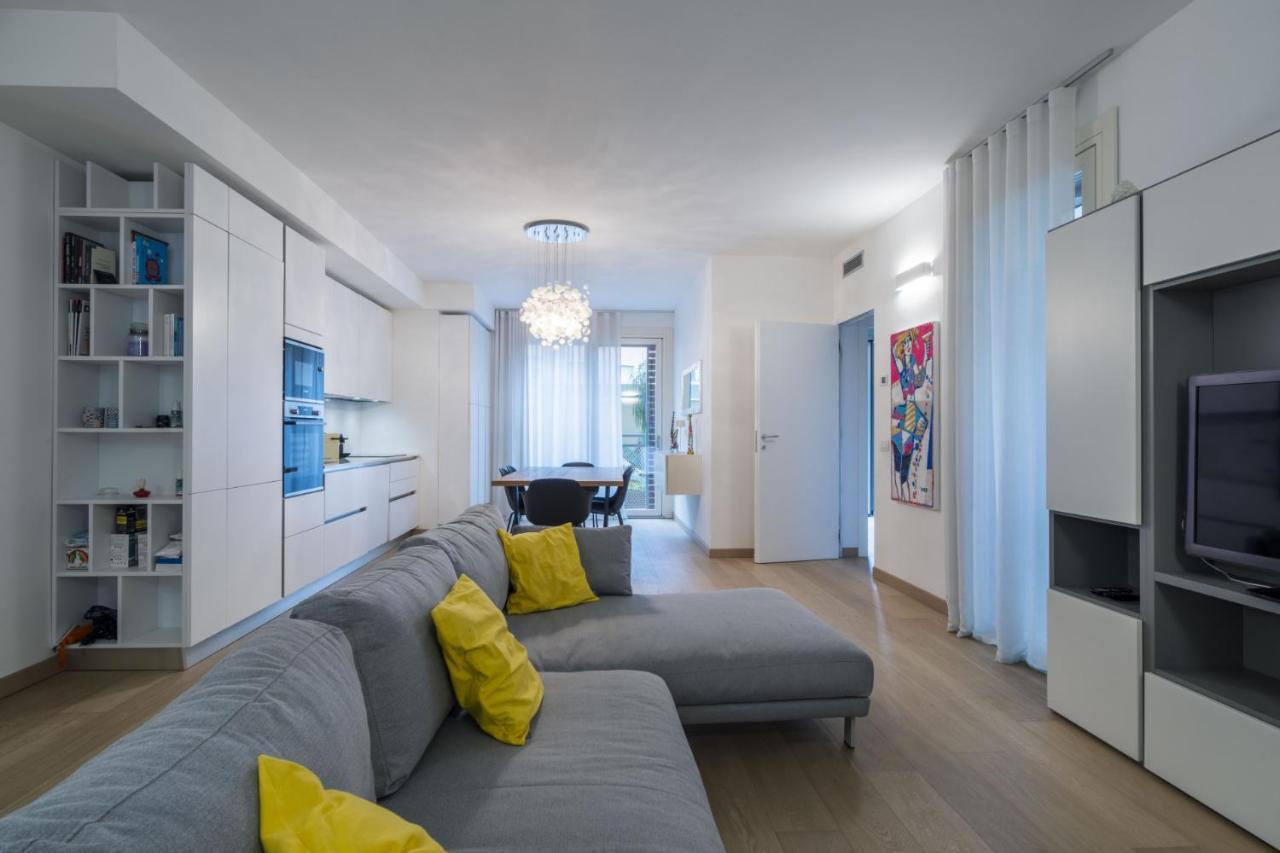 Easylife - Moderno Ed Elegante Trilocale In Corso Garibaldi Apartment
