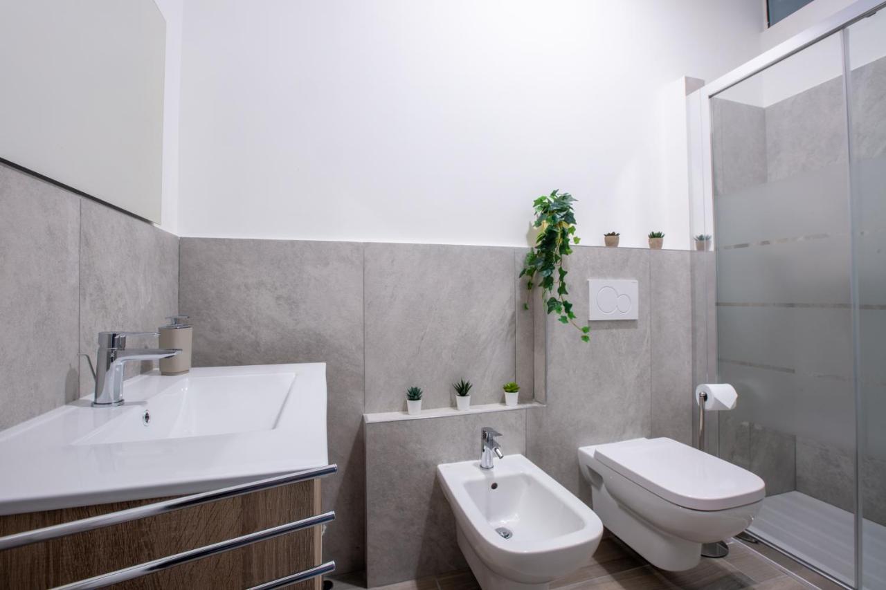 - Stylish House Free Wifi-parking-airport Apartment