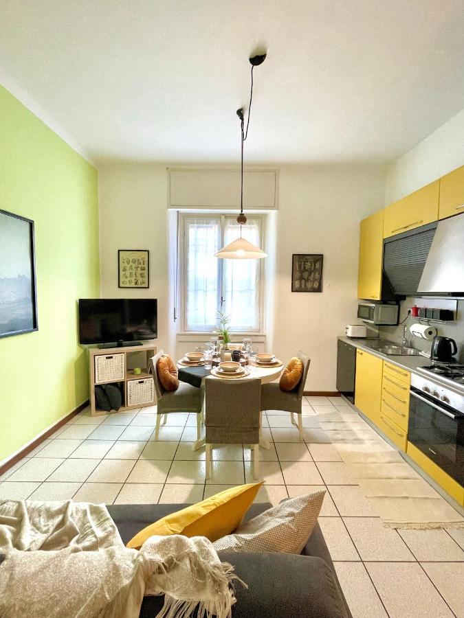 Homiesam - Yellow Dream & City Life Apartment