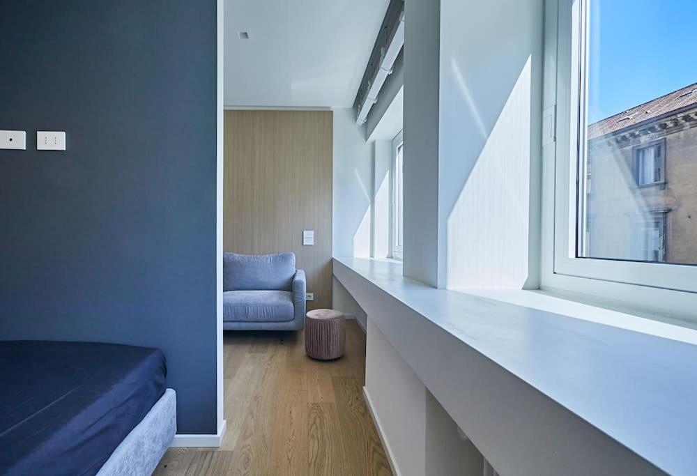 Luxury Apartment *