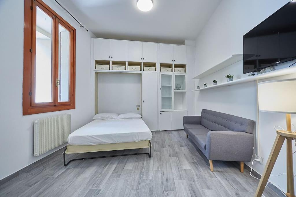 Apartment Flat Number 11 Mailand