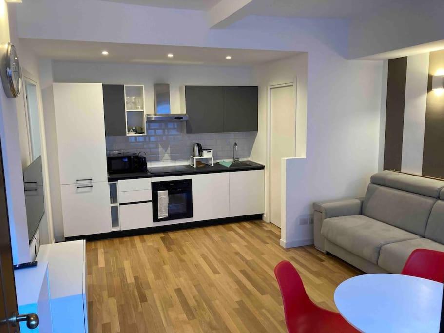 Ferienhaus Bilocale Zona Bocconi-navigli Mailand