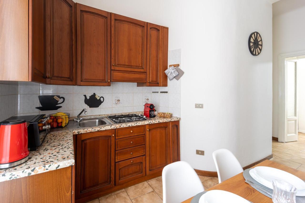 Apt Vicino Metropolitana Porta Romana, 4 Minuti Da Duomo, Free Wifi&netflix Apartamento Milão