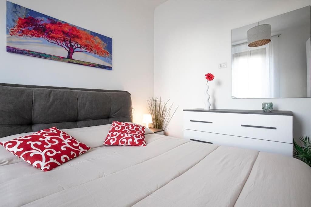 Duomo 10 Min Cozy Netflix + Wifi Apartment Milan