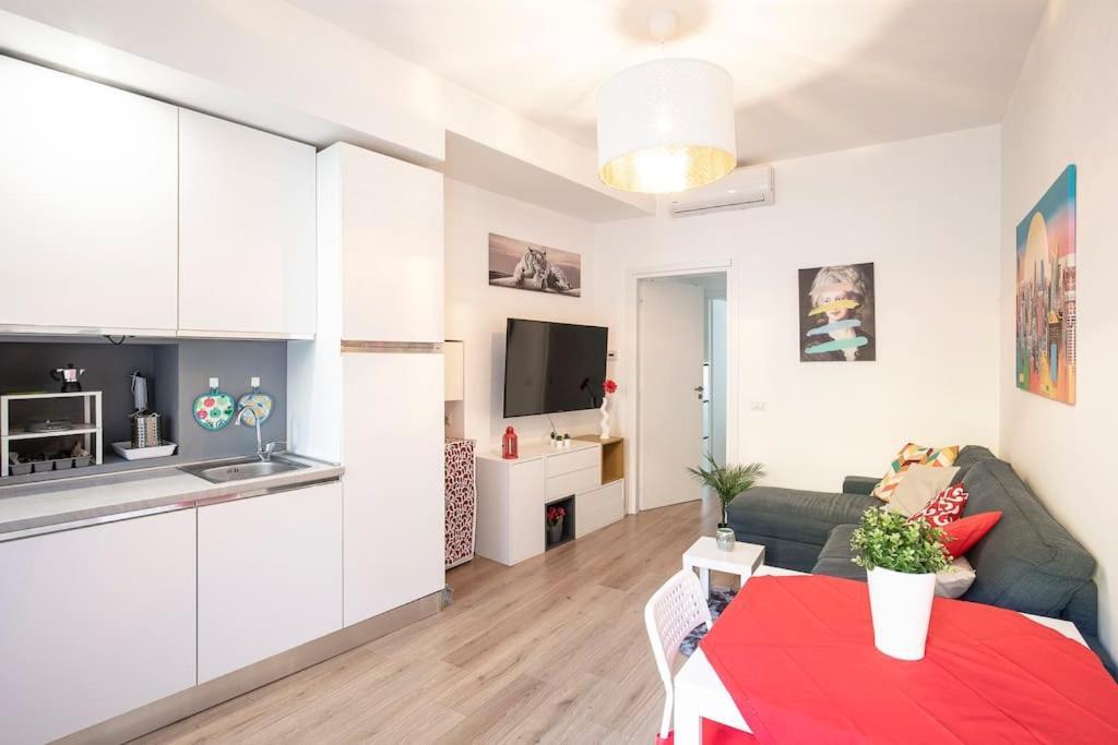 Apartment Duomo 10 Min Cozy Netflix + Wifi