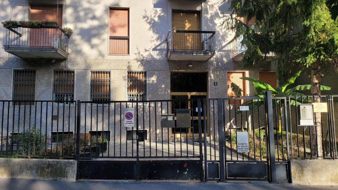 Apartment - Stylish House Free Wifi-parking-airport *
