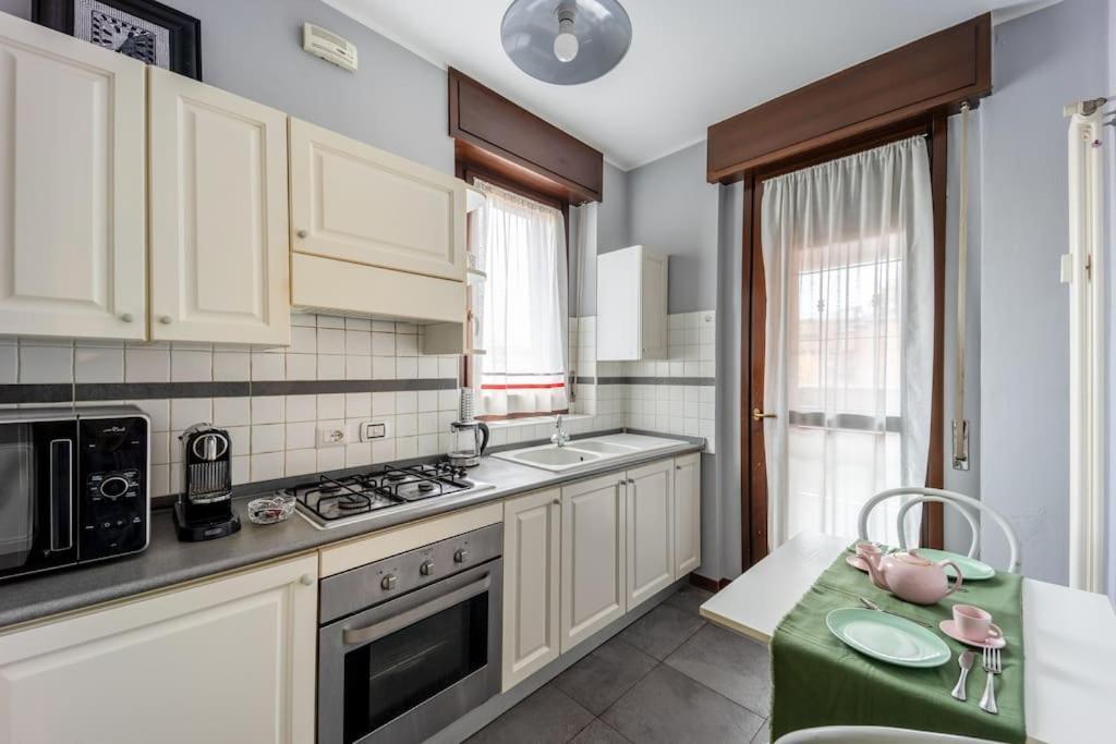Apartment Navigli-duomo Big House With Free Parking • Top! Milan
