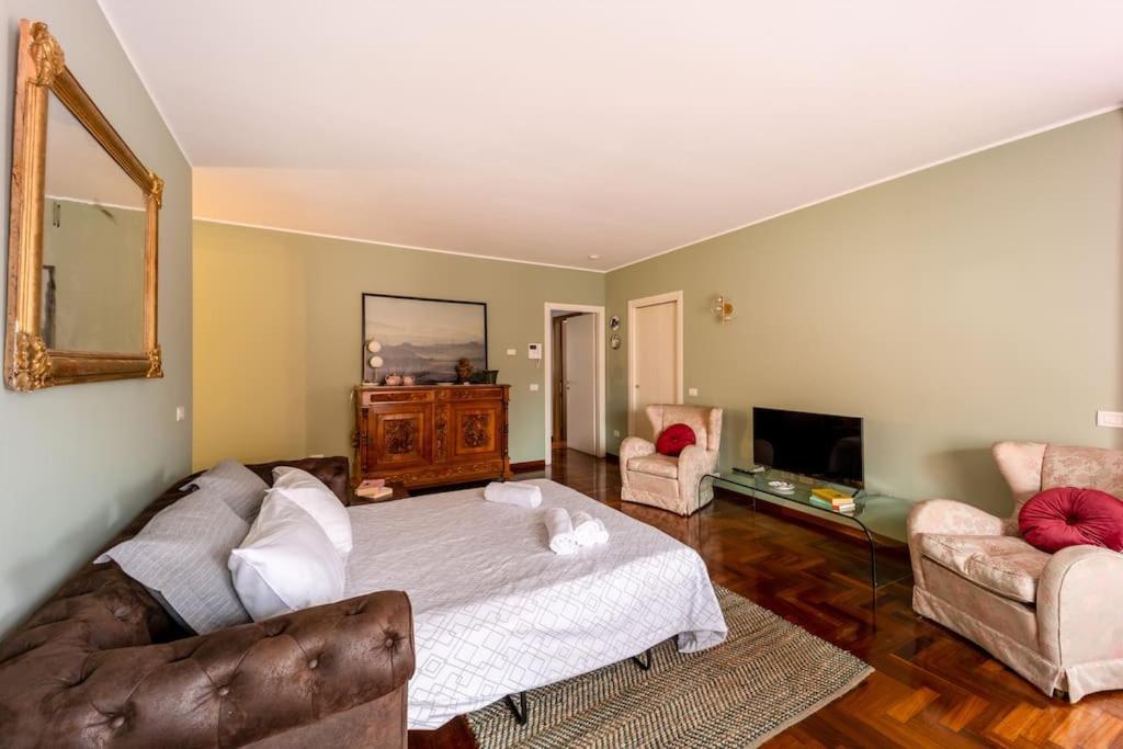 Navigli-duomo Big House With Free Parking • Top! Apartment Milan