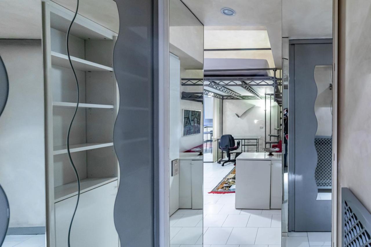 Susi's House, Via Pinaroli - By Host4u Apartment Milan
