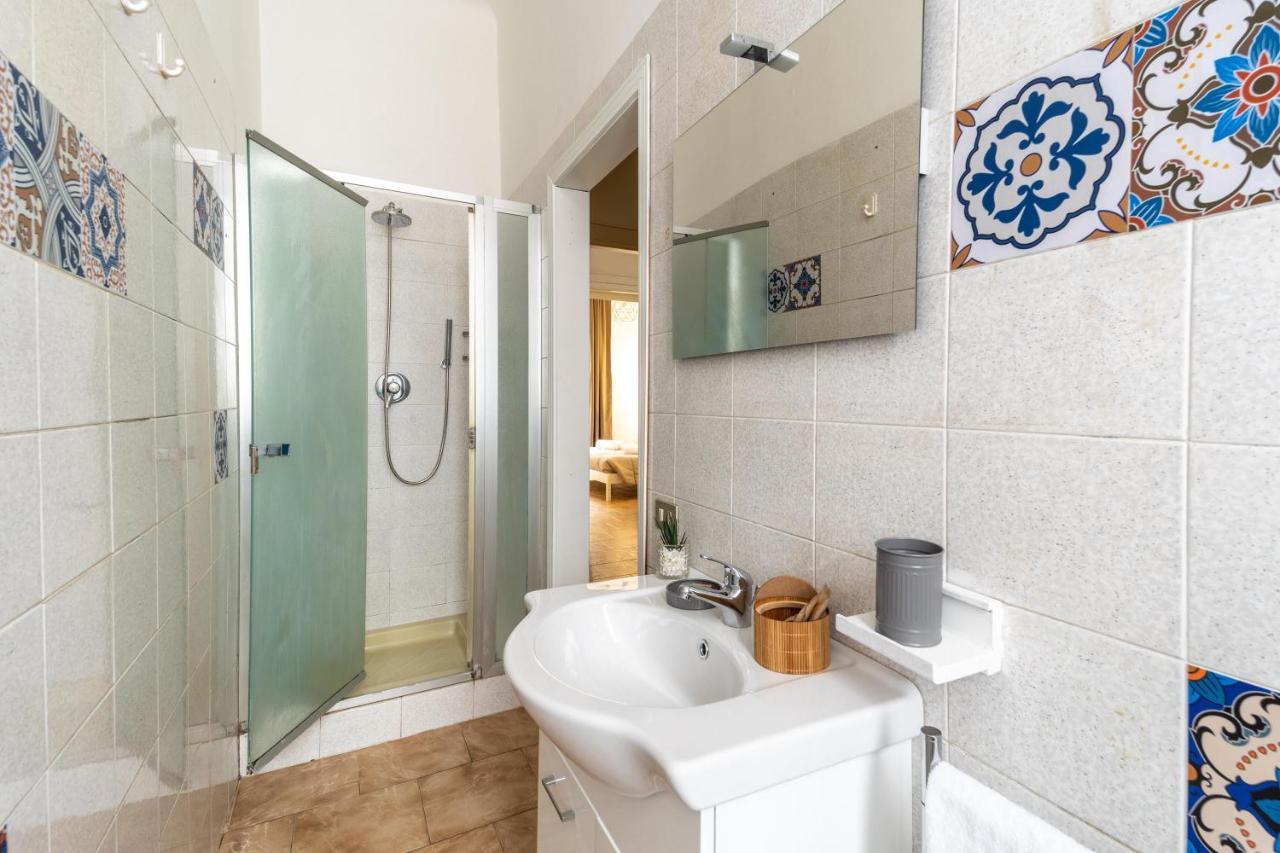 Apt Vicino Metropolitana Porta Romana, 4 Minuti Da Duomo, Free Wifi&netflix *