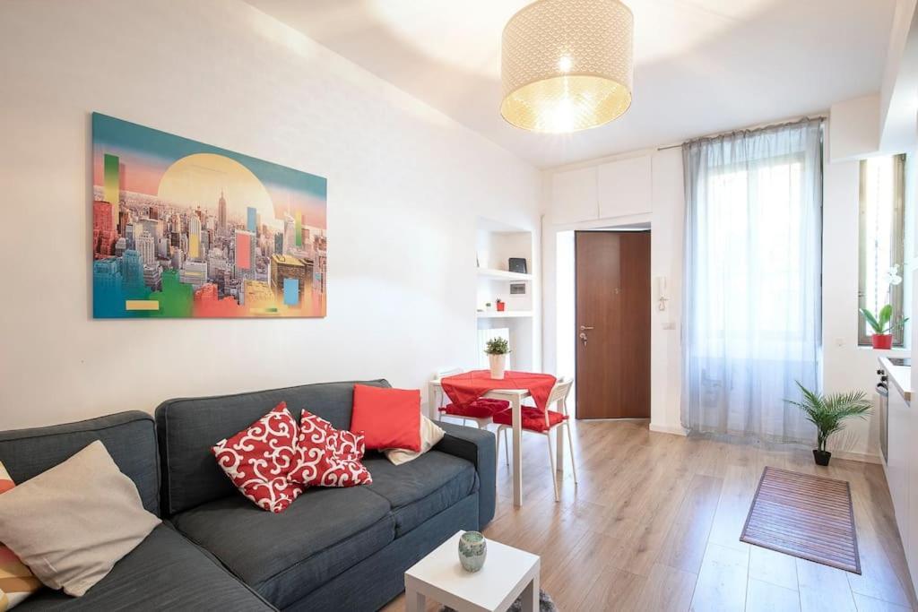 Apartment Duomo 10 Min Cozy Netflix + Wifi *