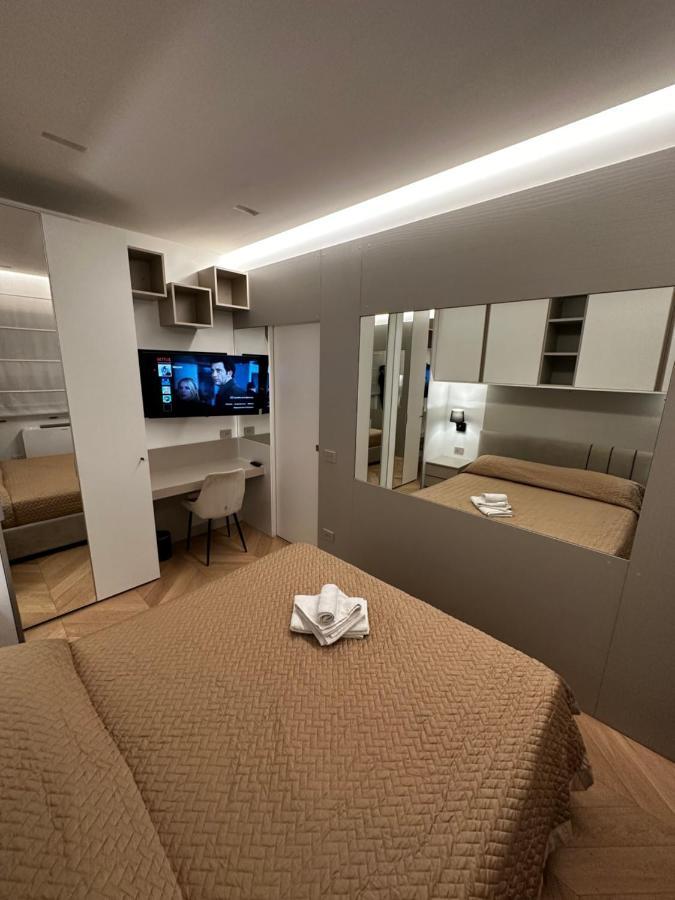 Bilocale Luxury A 50 Mt Dalla Stazione Di * Mailand