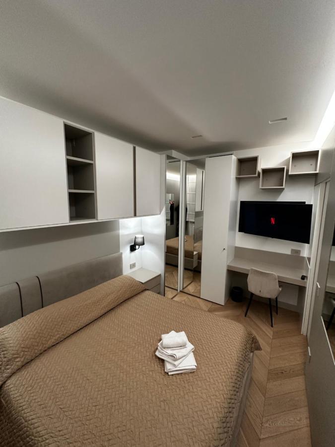 Bilocale Luxury A 50 Mt Dalla Stazione Di Apartment *
