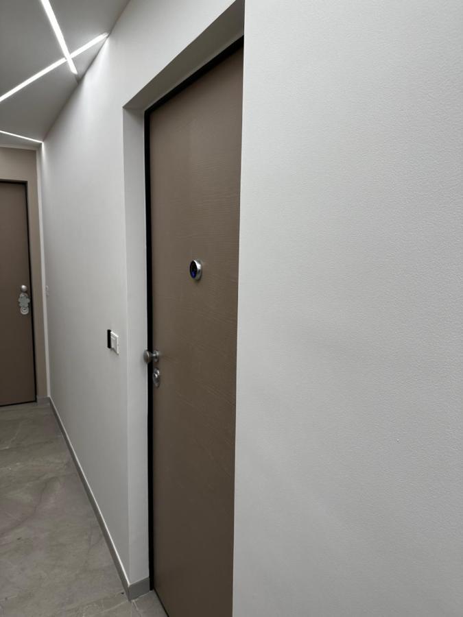 Apartment Bilocale Luxury A 50 Mt Dalla Stazione Di