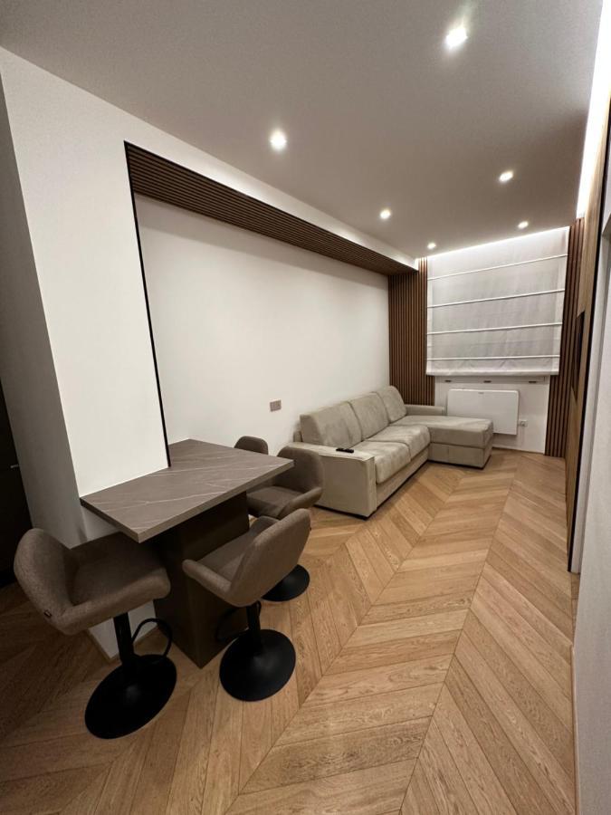 Bilocale Luxury A 50 Mt Dalla Stazione Di