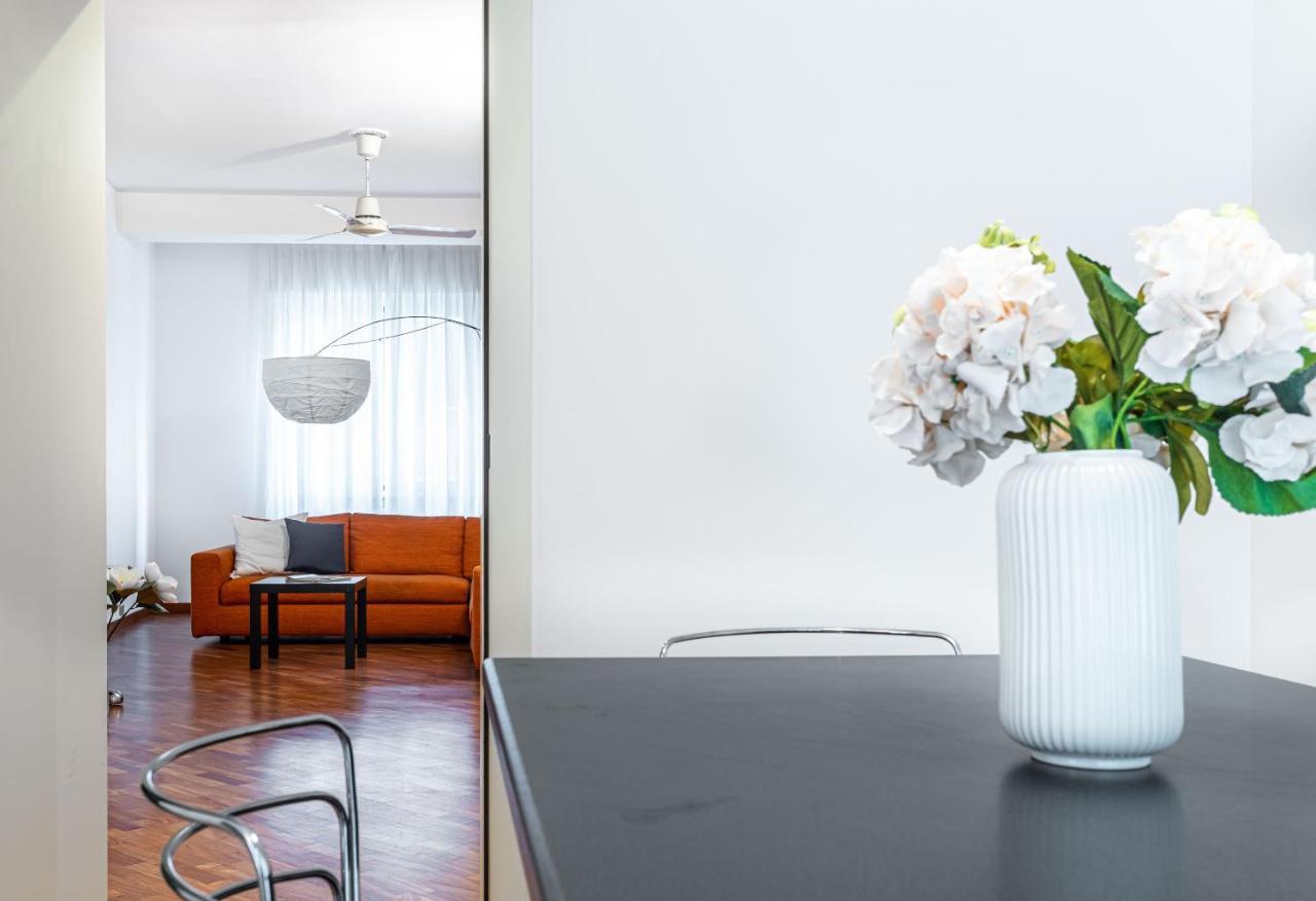 Joivy Lovely And Inviting Flat With Balcony