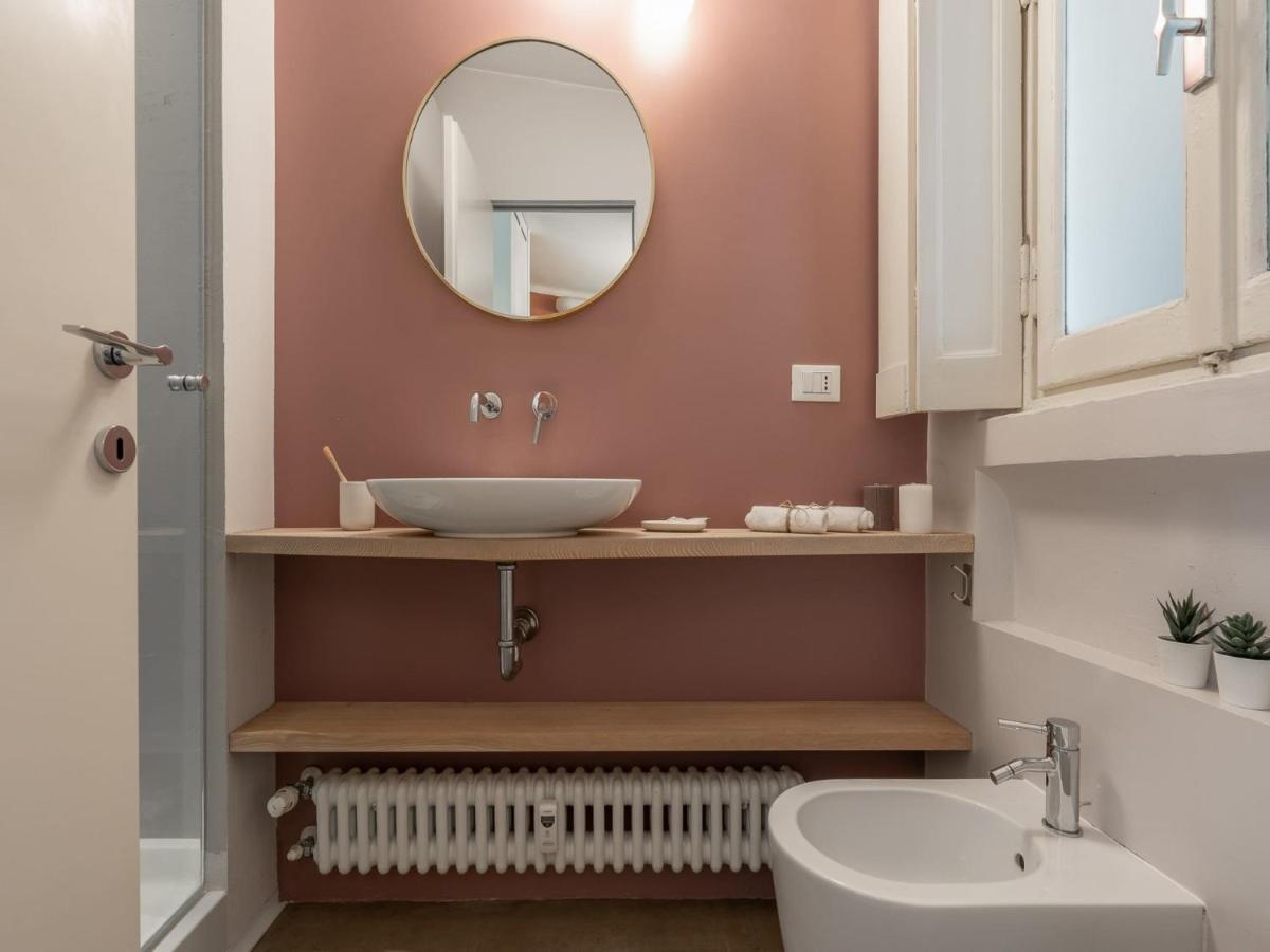 The Rent - Lovely One-bedroom In Moscova *