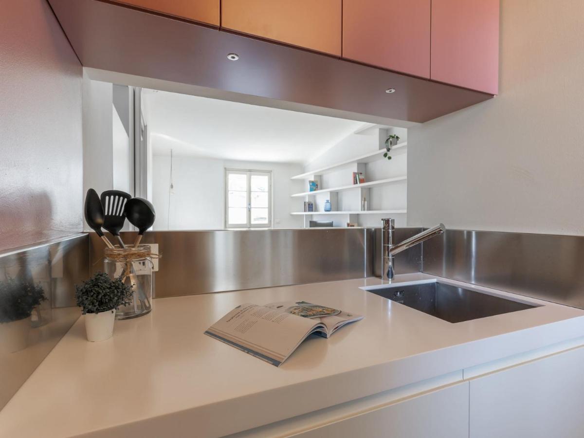 The Rent - Lovely One-bedroom In Moscova * Mailand