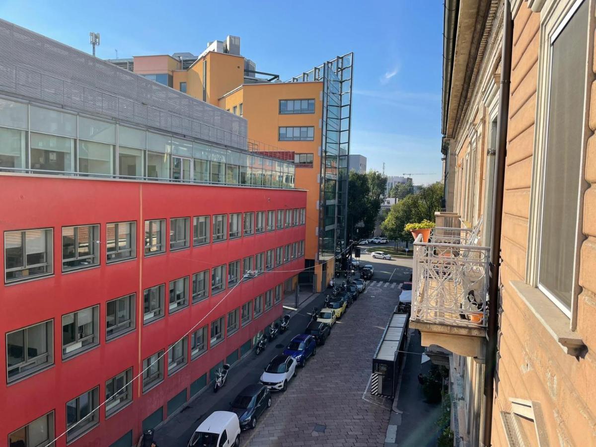 Cozy Flat Mins Walk To Navigli And Metro Porta Genova Apartment Mailand