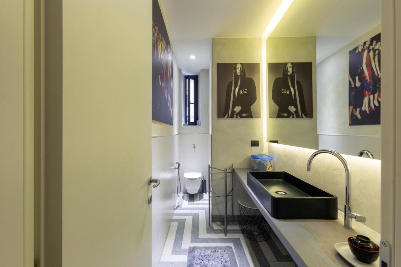 Armani House, Superior In Center Milan