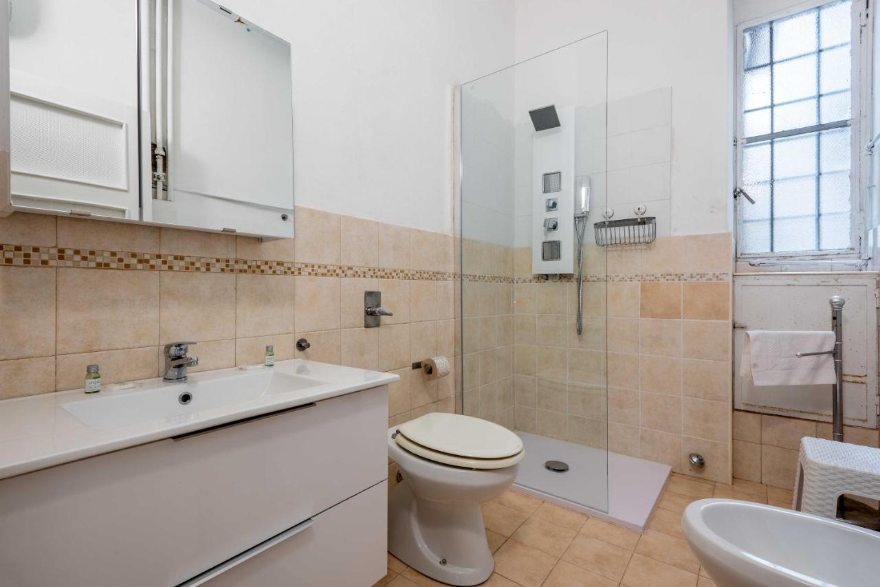 Exclusive 4 Bedrooms In Center Mailand