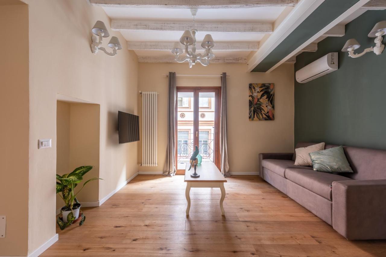 We - Tadino House - Porta Venezia, Apartamento