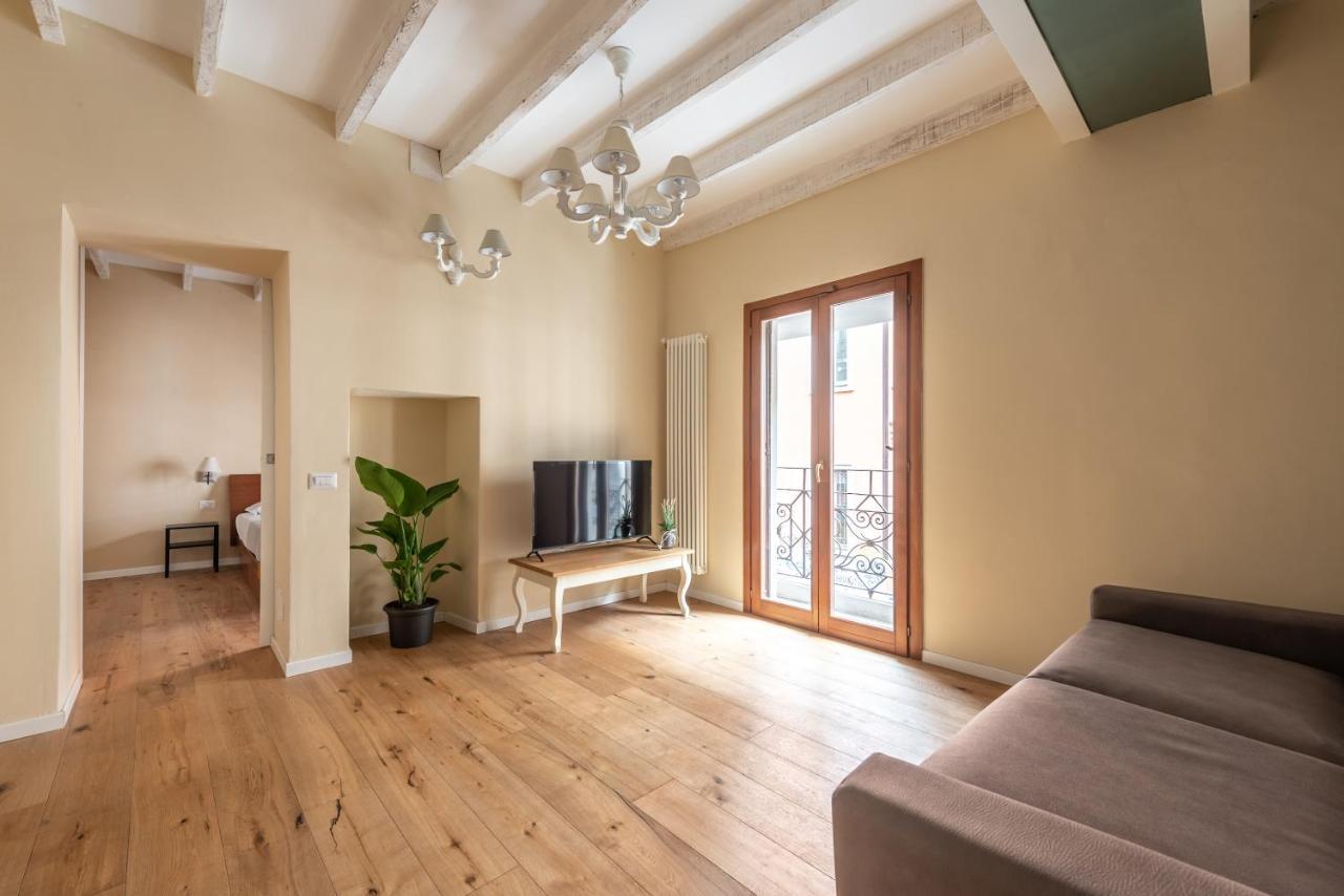 Apartamento We - Tadino House - Porta Venezia, Milão