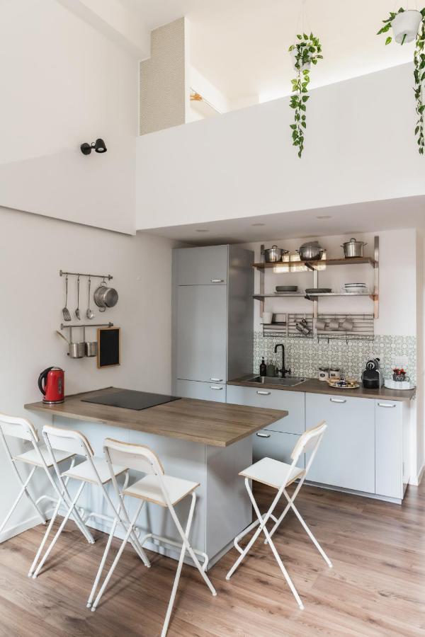 Casa Prada - The Away From In * Mailand