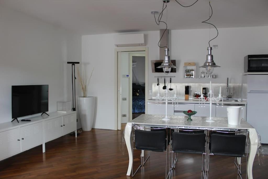 Con Terrazzo Apartment *