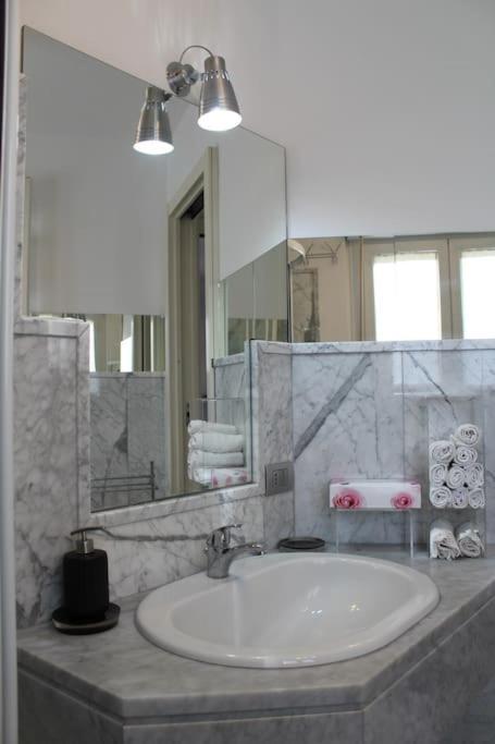 Con Terrazzo Apartment