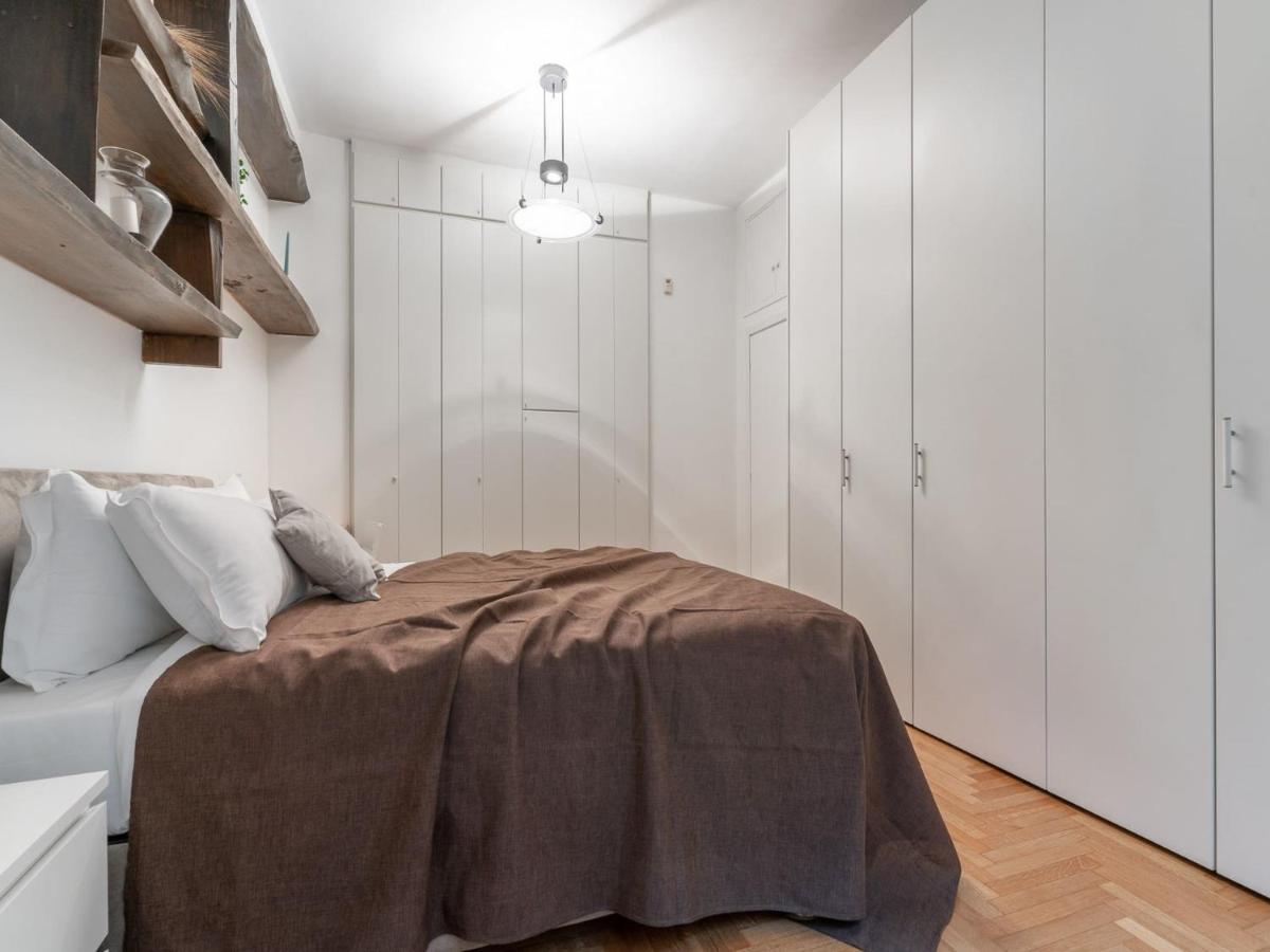 Apartment The Rent - Spacious Three-bedroom In Moscova *