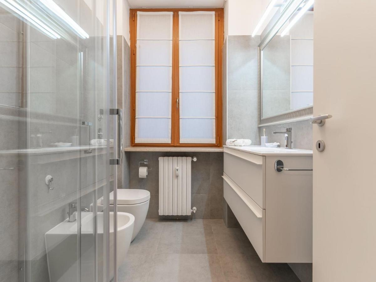 Apartment The Rent - Spacious Three-bedroom In Moscova