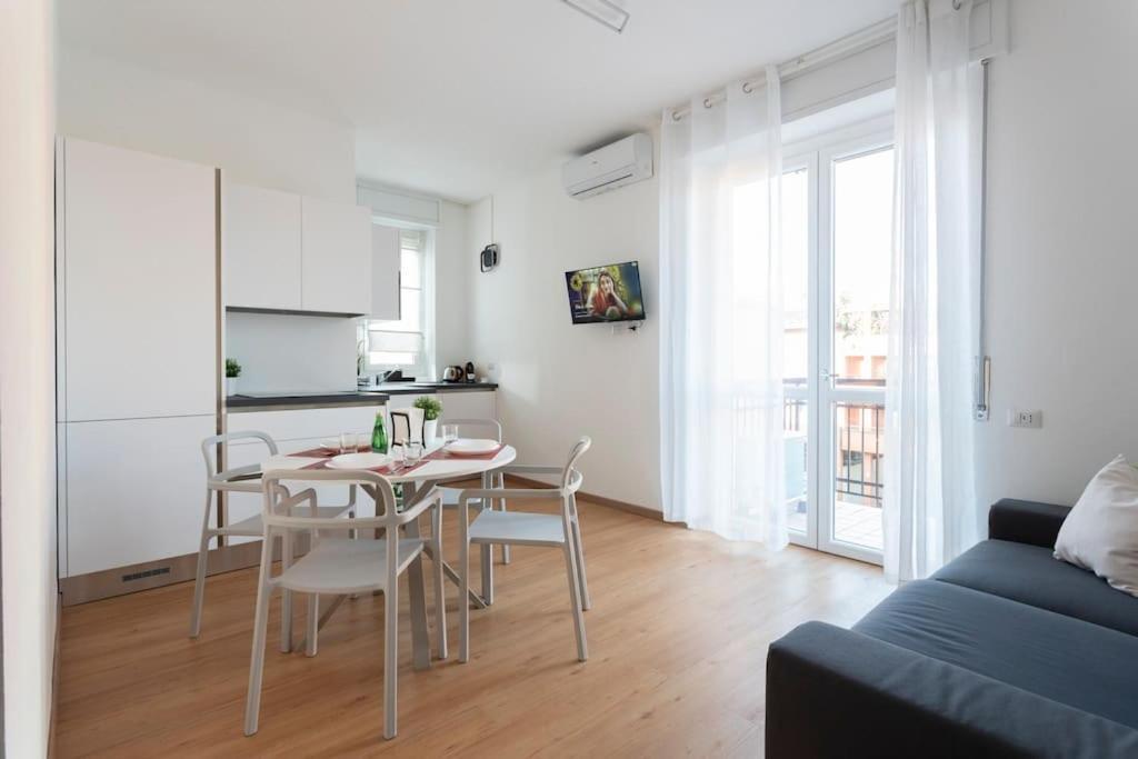 Apartment Modern House Dergano A 150 Metri Metro Mailand