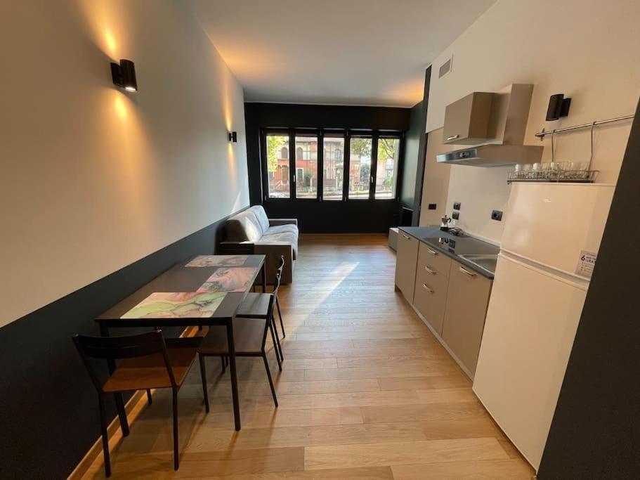 Apartamento Capital Station - Black *
