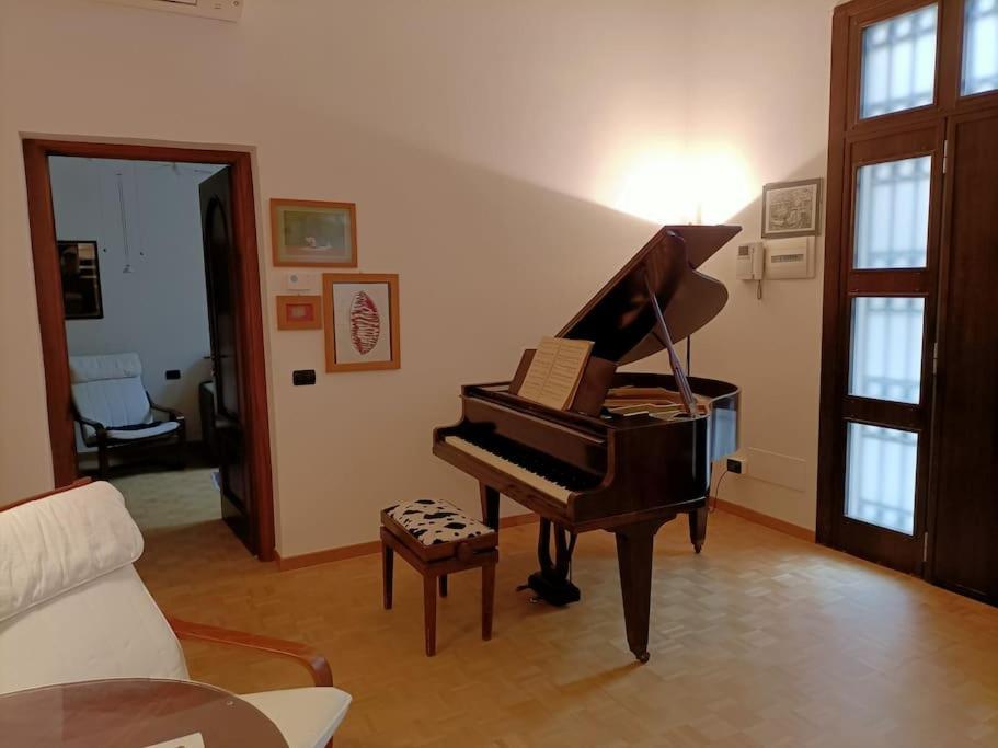 Silenzioso Loft Vicino Alla Stazione Centrale Apartment