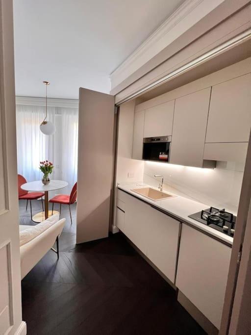 Elegante In Zona Tortona-solari Apartamento *
