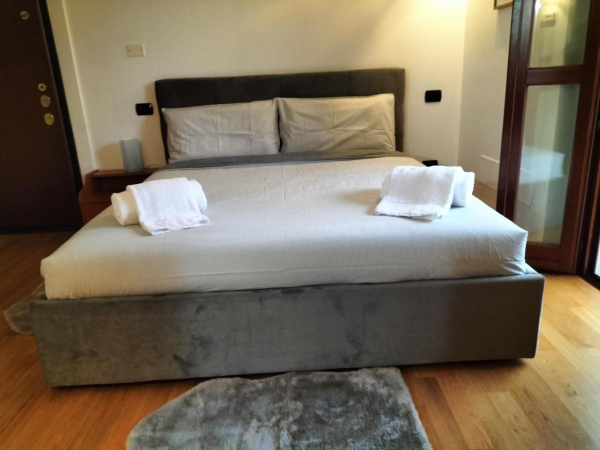 Apartment Casa Atene Mailand