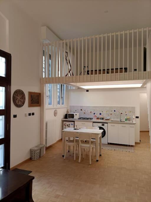 Silenzioso Loft Vicino Alla Stazione Centrale Apartment *