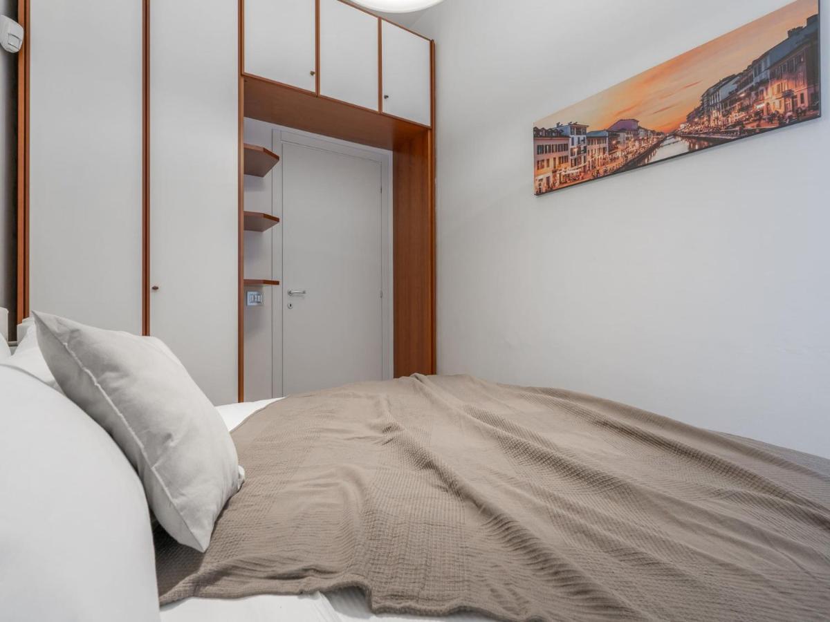 The Rent - Spacious Three-bedroom In Moscova
