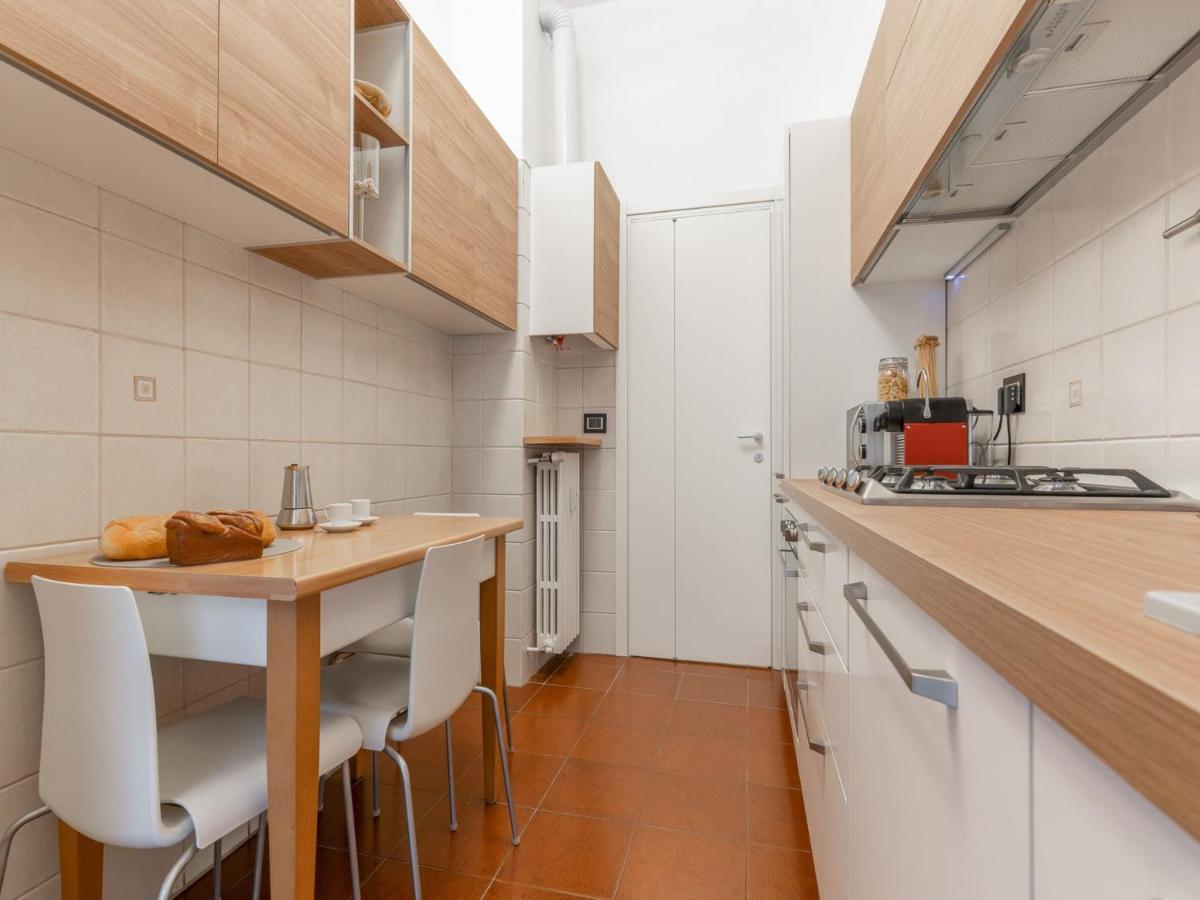 The Rent - Spacious Three-bedroom In Moscova