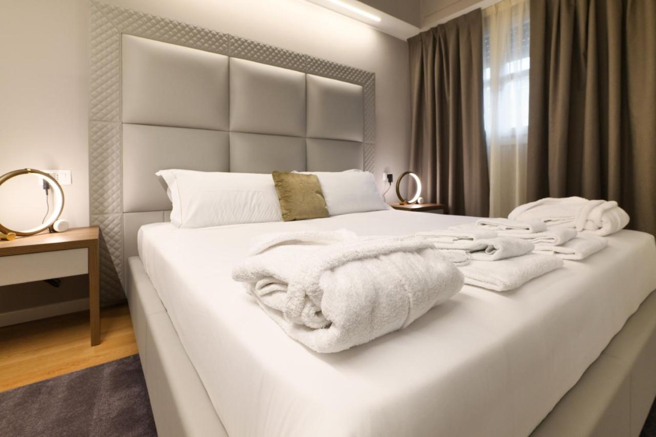 Apartamento Prestige Boutique -piazza Duomo Milão